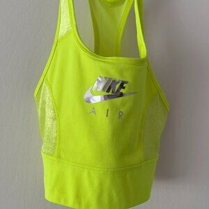 Nike sports bra new, size S